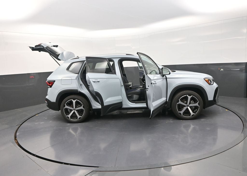 2026 Volkswagen Taos 1.5T SEL