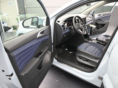 2026 Volkswagen Taos 1.5T SEL