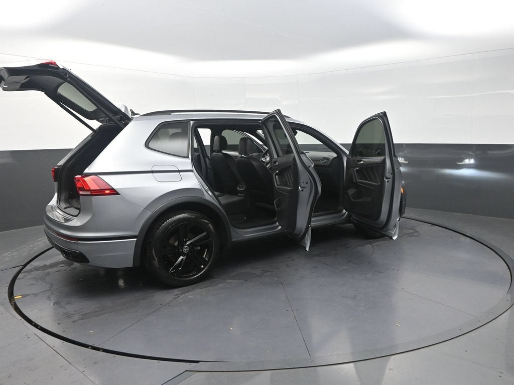 2024 Volkswagen Tiguan 2.0T SE R-Line Black