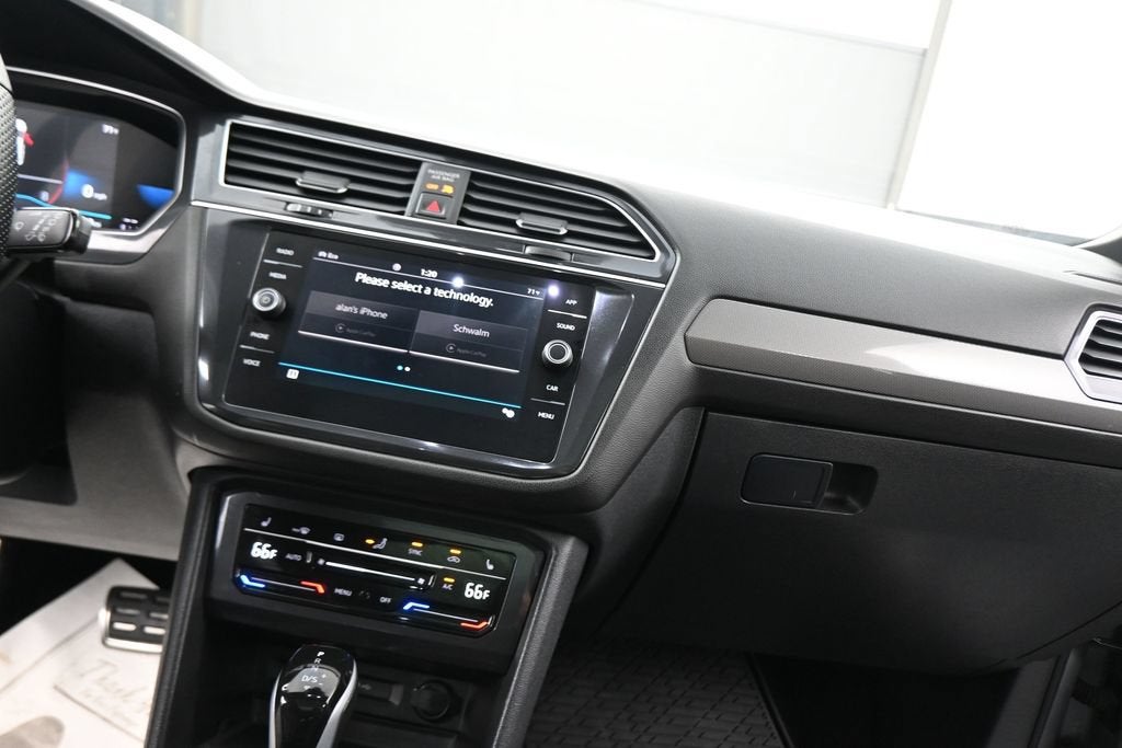 2024 Volkswagen Tiguan 2.0T SE R-Line Black