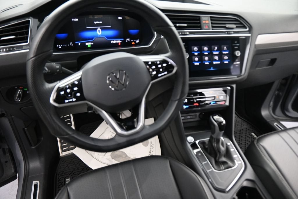 2024 Volkswagen Tiguan 2.0T SE R-Line Black