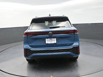 2026 Volkswagen Tiguan 2.0T SE R-Line Black