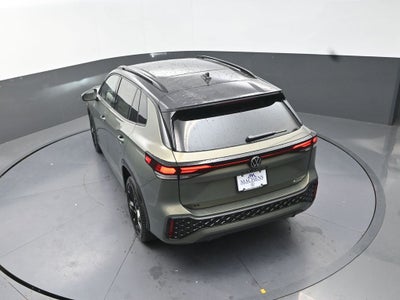 2026 Volkswagen Tiguan 2.0T SE R-Line Black
