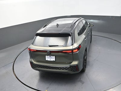 2026 Volkswagen Tiguan 2.0T SE R-Line Black