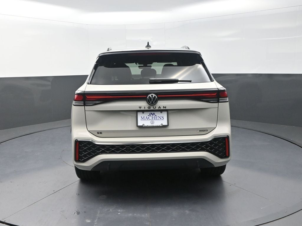 2026 Volkswagen Tiguan 2.0T SE R-Line Black