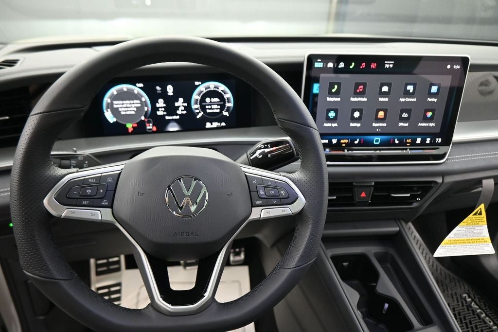 2026 Volkswagen Tiguan 2.0T SE R-Line Black