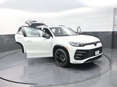 2026 Volkswagen Tiguan 2.0T SE R-Line Black