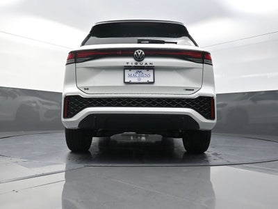 2026 Volkswagen Tiguan 2.0T SE R-Line Black