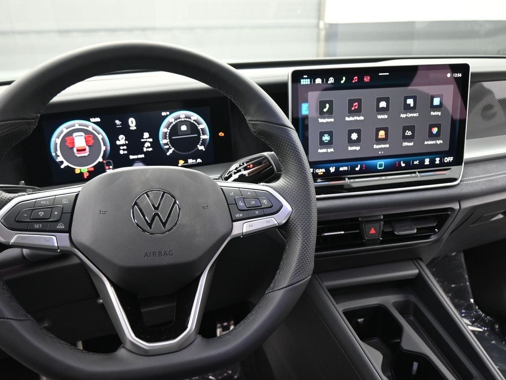 2026 Volkswagen Tiguan 2.0T SE R-Line Black