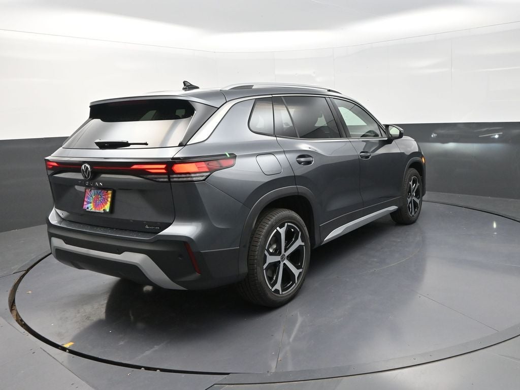 2025 Volkswagen Tiguan 2.0T SE