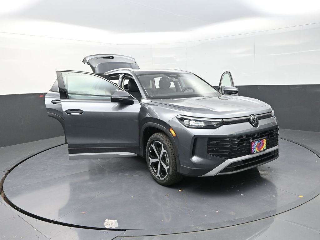 2025 Volkswagen Tiguan 2.0T SE