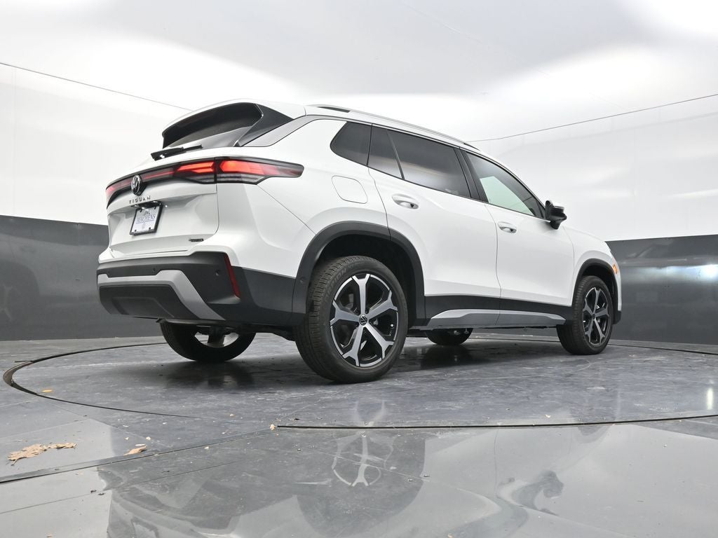 2026 Volkswagen Tiguan 2.0T SE