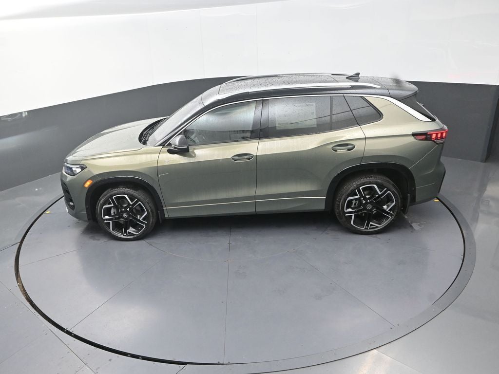 2026 Volkswagen Tiguan 2.0T SEL R-Line Turbo