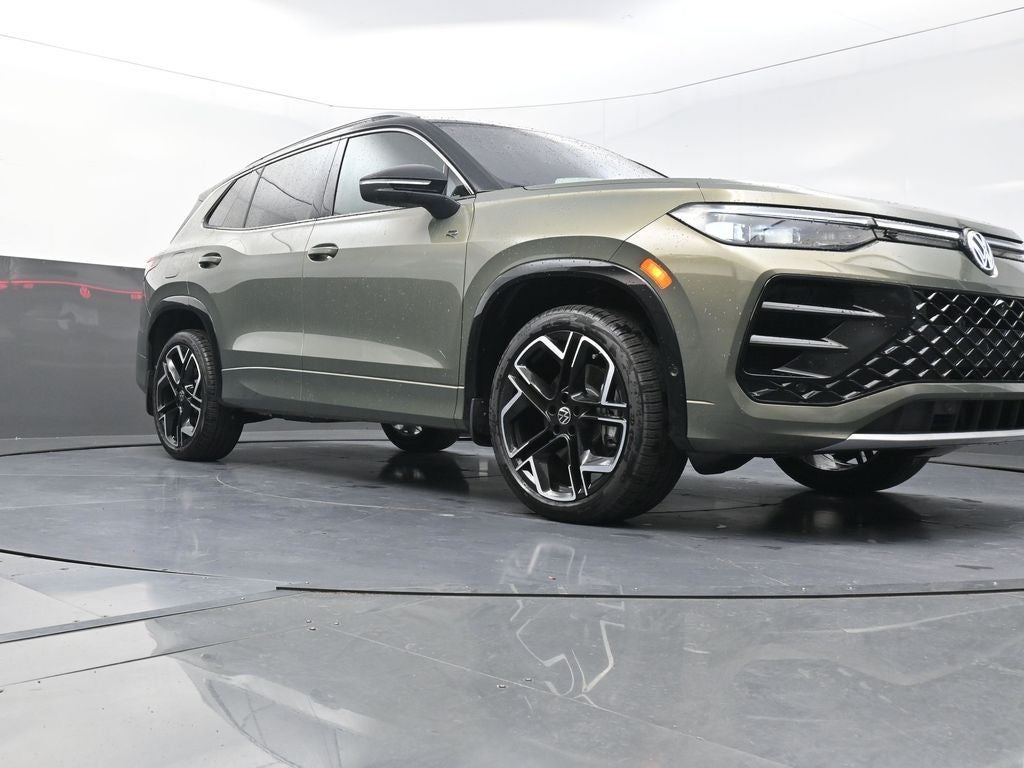 2026 Volkswagen Tiguan 2.0T SEL R-Line Turbo