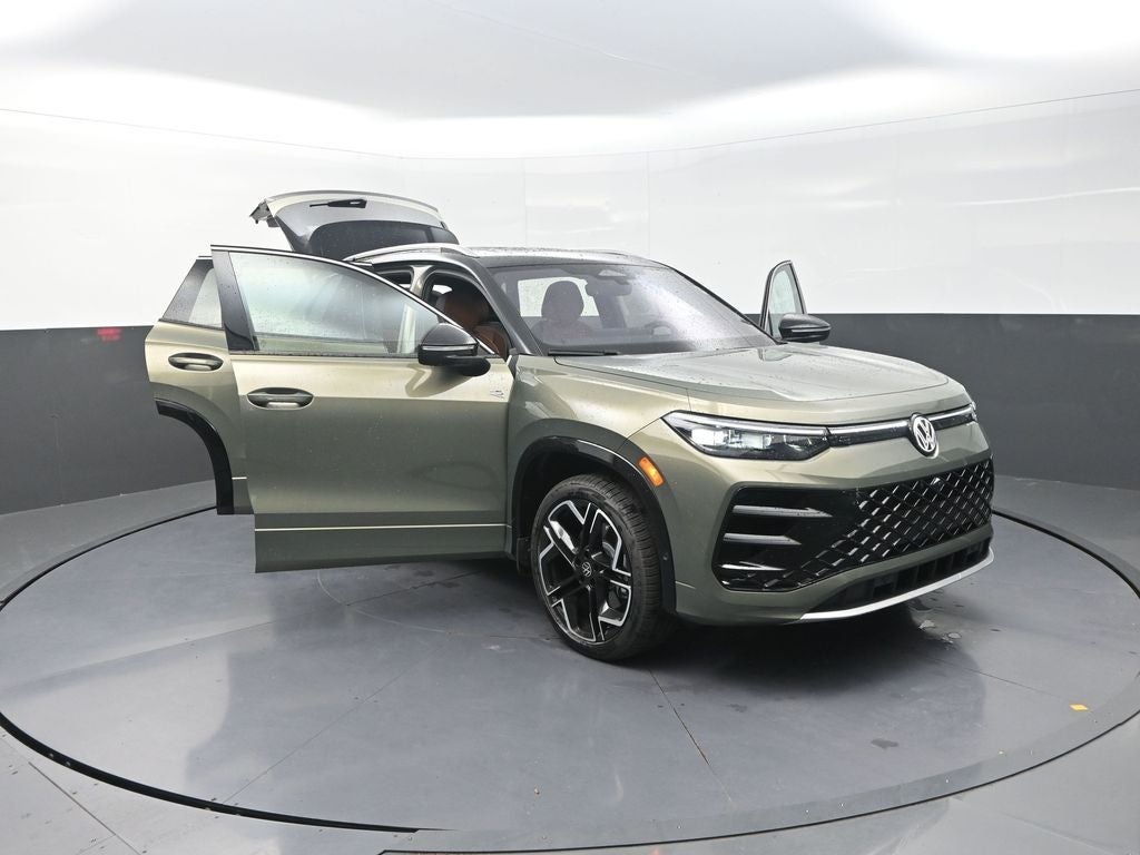 2026 Volkswagen Tiguan 2.0T SEL R-Line Turbo