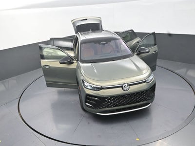 2026 Volkswagen Tiguan 2.0T SEL R-Line Turbo