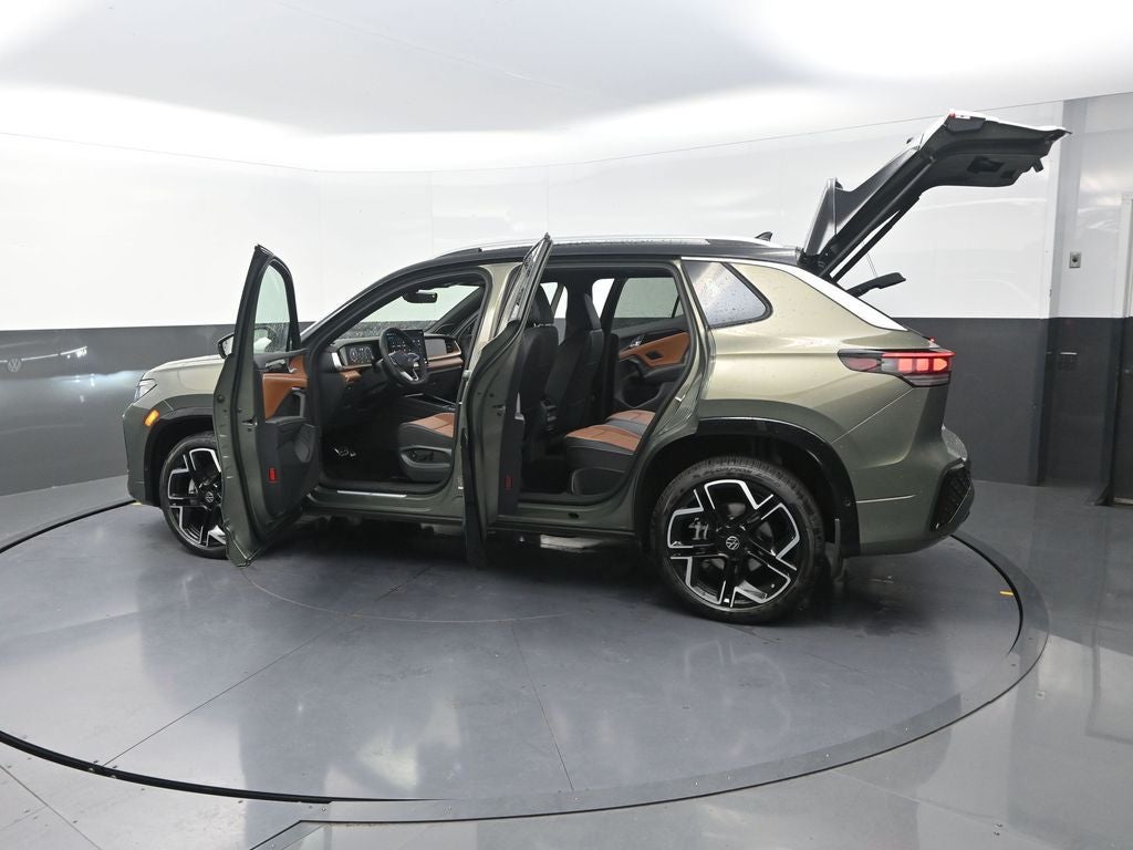 2026 Volkswagen Tiguan 2.0T SEL R-Line Turbo