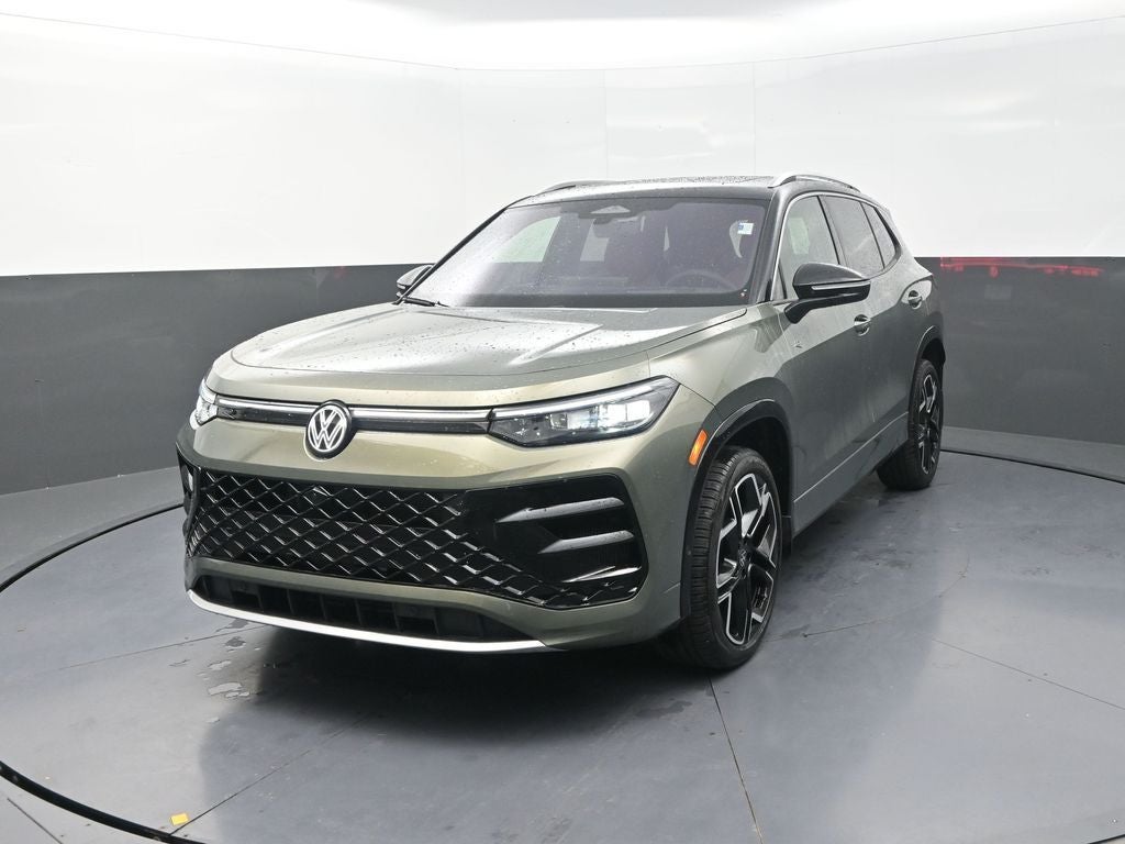 2026 Volkswagen Tiguan 2.0T SEL R-Line Turbo