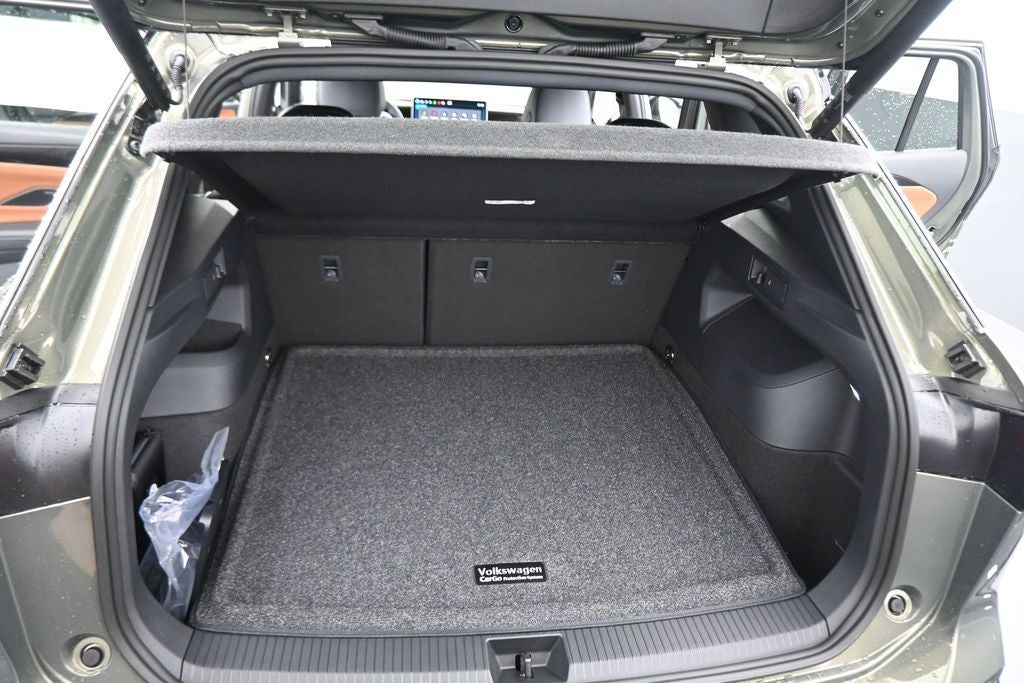 2026 Volkswagen Tiguan 2.0T SEL R-Line Turbo