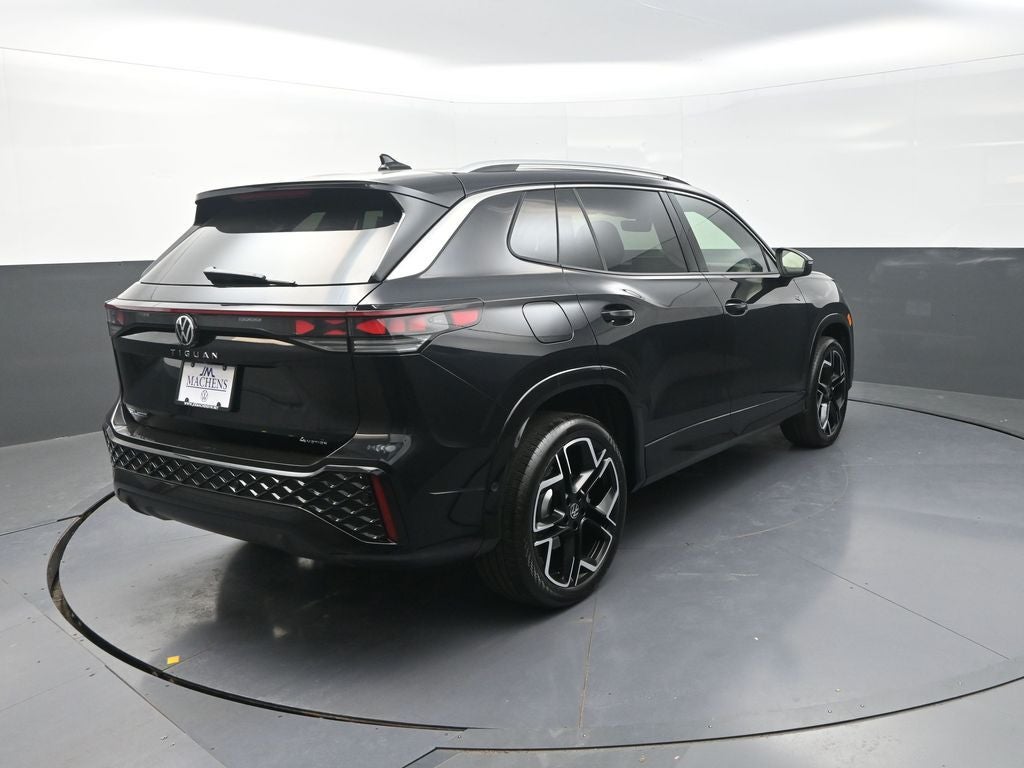 2026 Volkswagen Tiguan 2.0T SEL R-Line Turbo