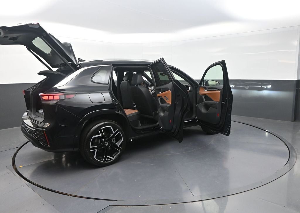 2026 Volkswagen Tiguan 2.0T SEL R-Line Turbo