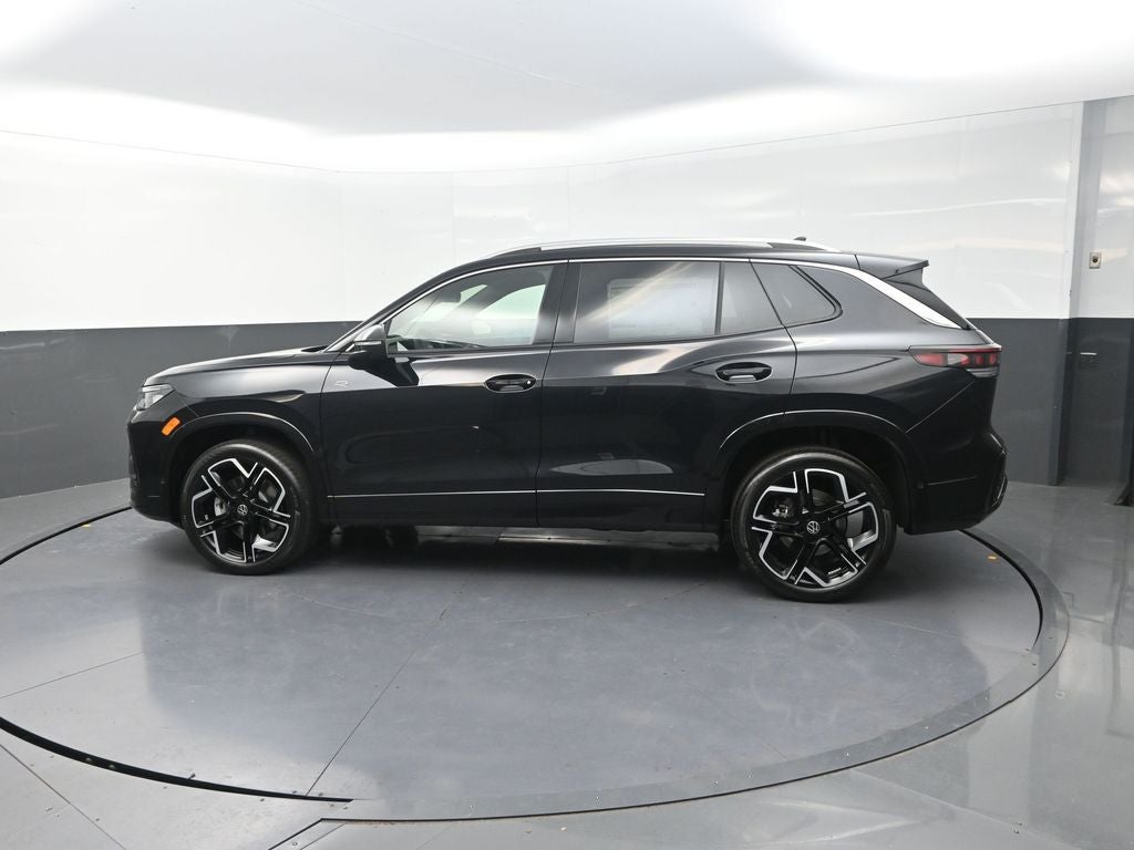 2026 Volkswagen Tiguan 2.0T SEL R-Line Turbo