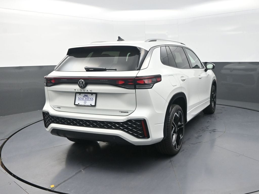 2026 Volkswagen Tiguan 2.0T SEL R-Line Turbo