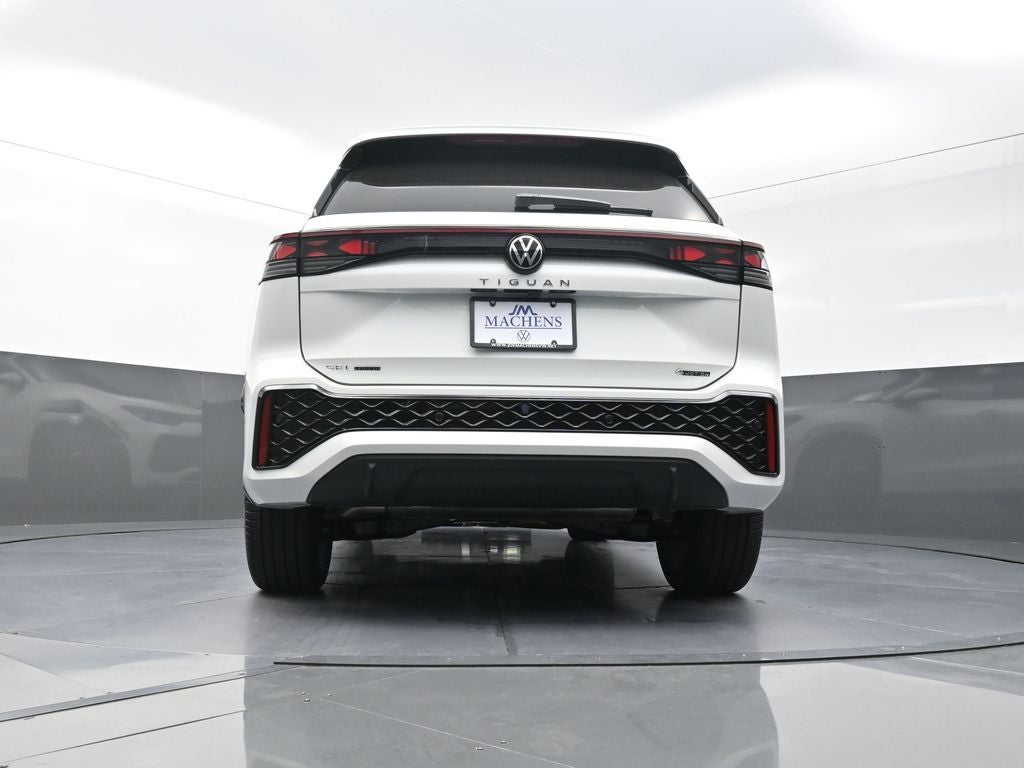2026 Volkswagen Tiguan 2.0T SEL R-Line Turbo