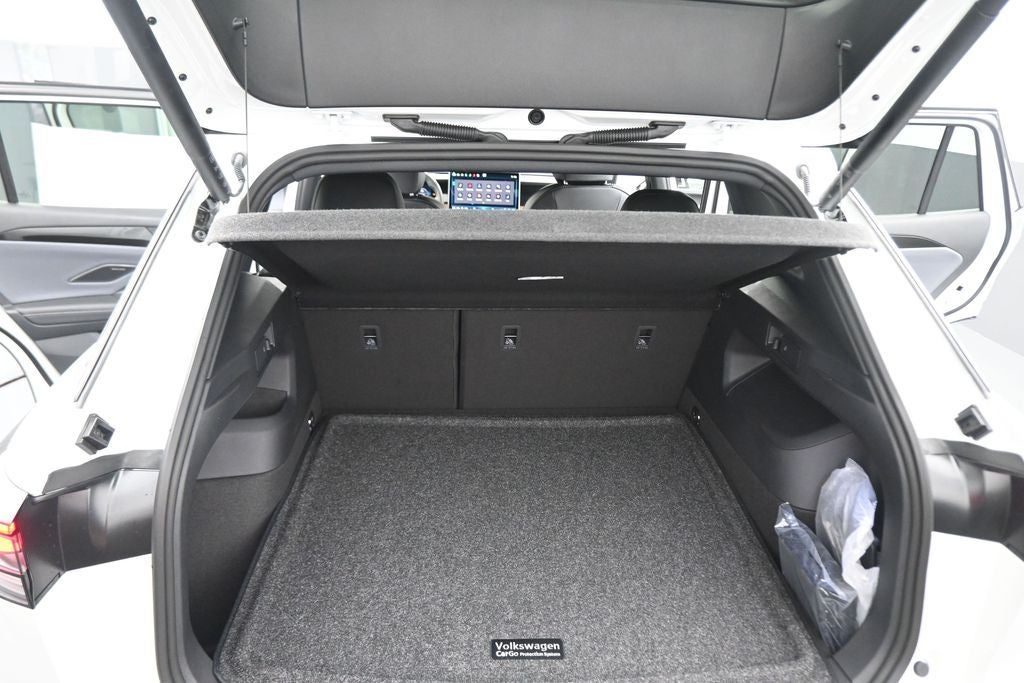 2026 Volkswagen Tiguan 2.0T SEL R-Line Turbo