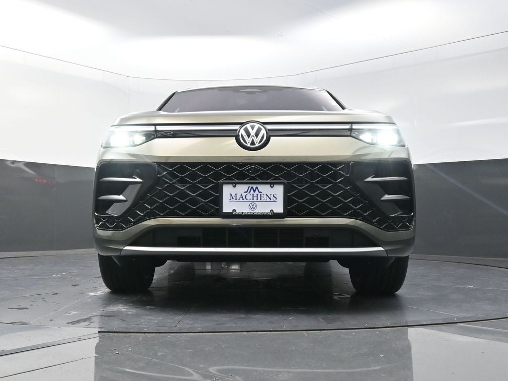 2026 Volkswagen Tiguan 2.0T SEL R-Line