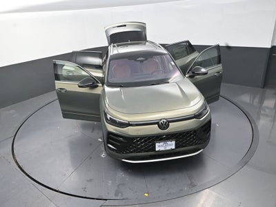 2026 Volkswagen Tiguan 2.0T SEL R-Line