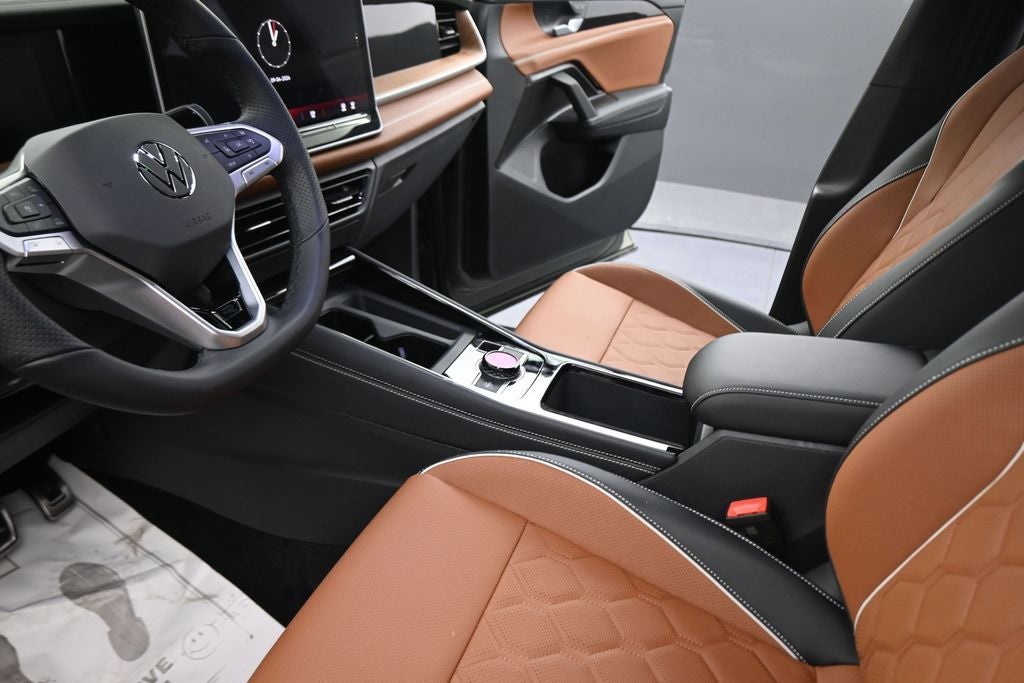2026 Volkswagen Tiguan 2.0T SEL R-Line