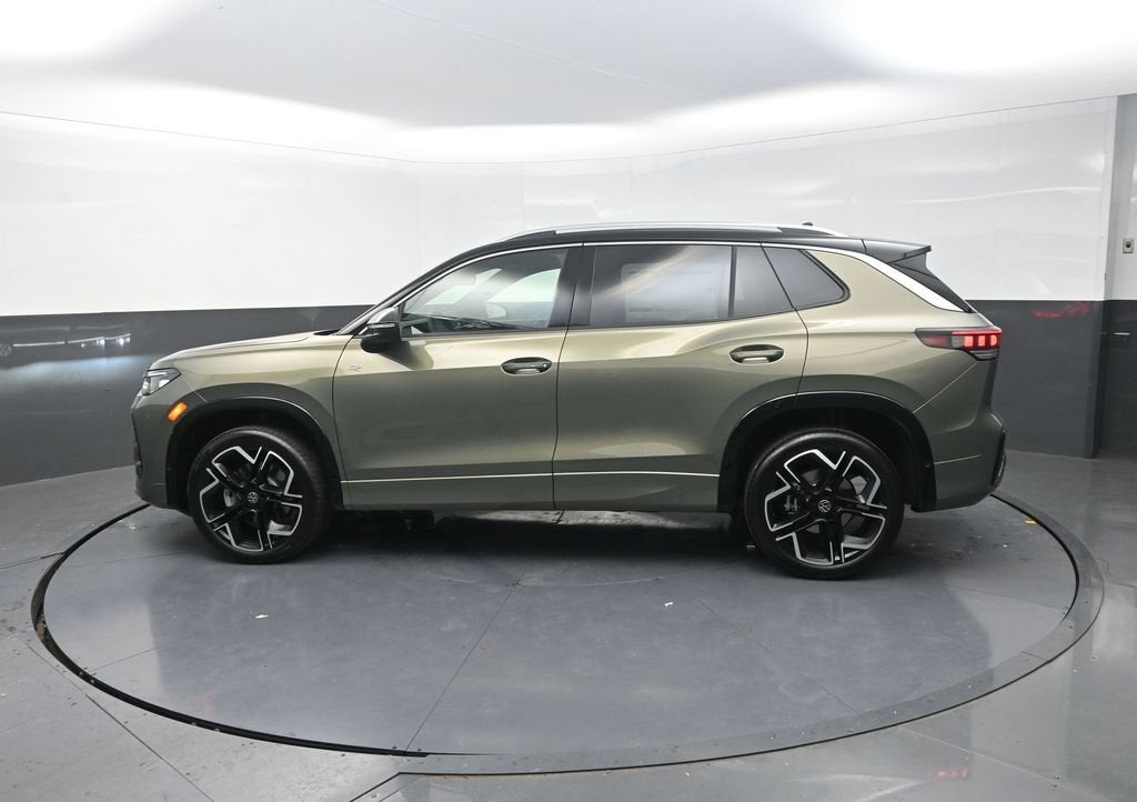 2026 Volkswagen Tiguan 2.0T SEL R-Line