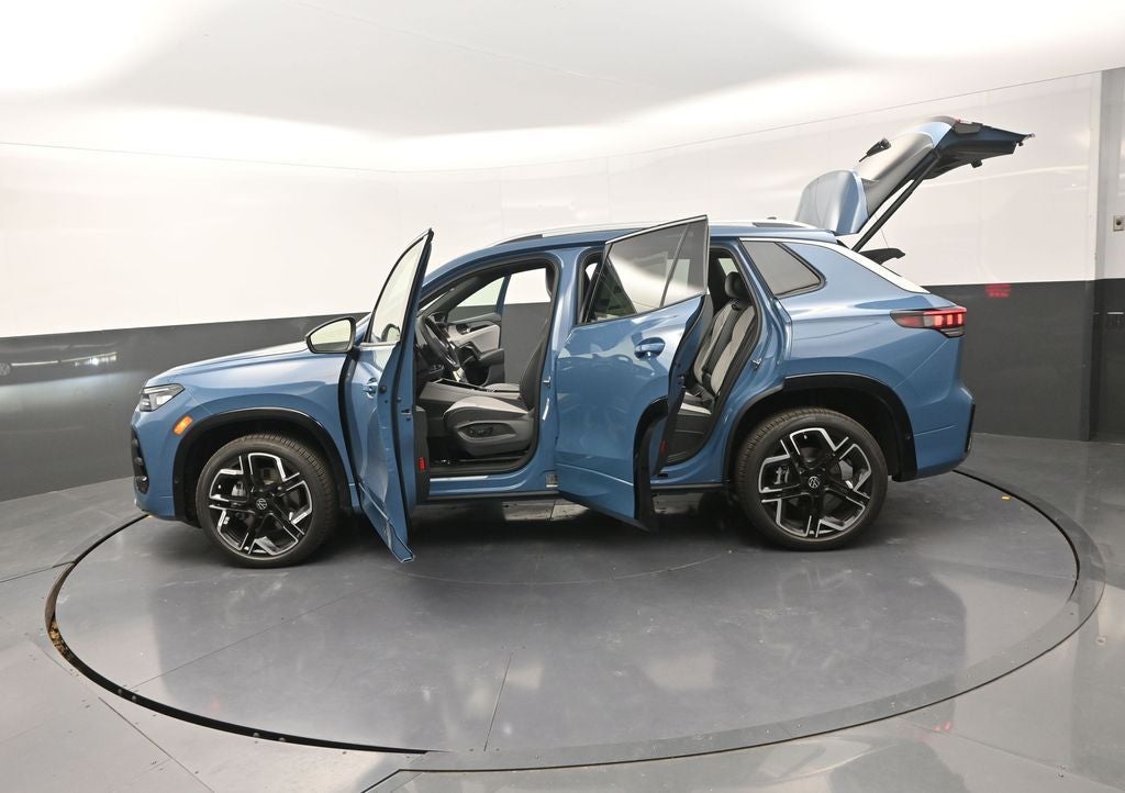 2026 Volkswagen Tiguan 2.0T SEL R-Line Turbo