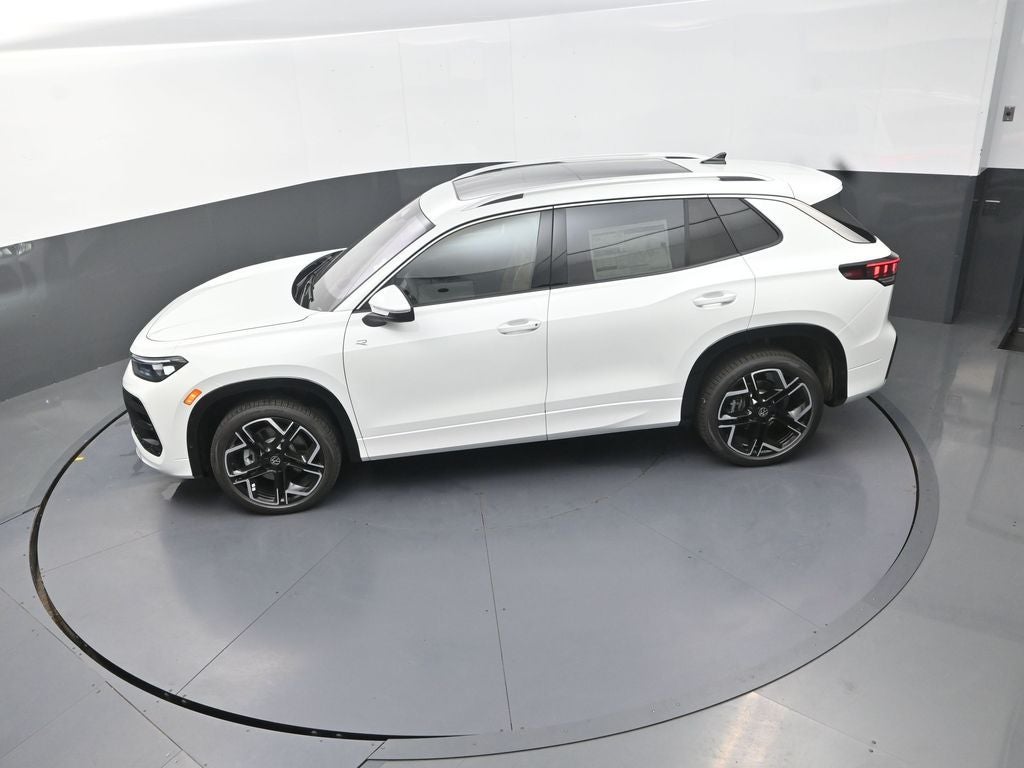 2026 Volkswagen Tiguan 2.0T SEL R-Line Turbo