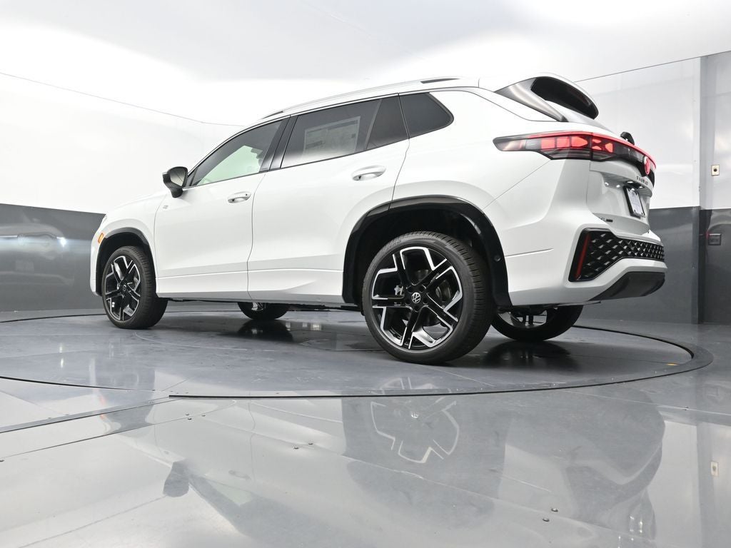 2026 Volkswagen Tiguan 2.0T SEL R-Line Turbo