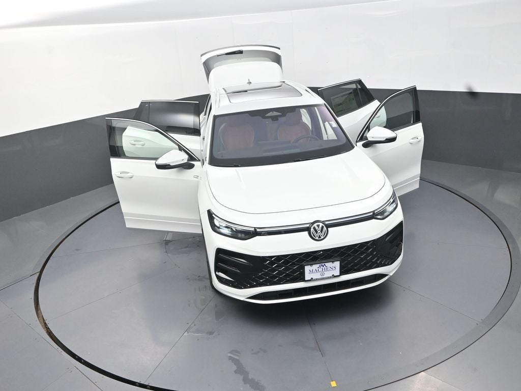 2026 Volkswagen Tiguan 2.0T SEL R-Line Turbo