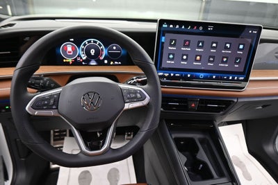 2026 Volkswagen Tiguan 2.0T SEL R-Line Turbo