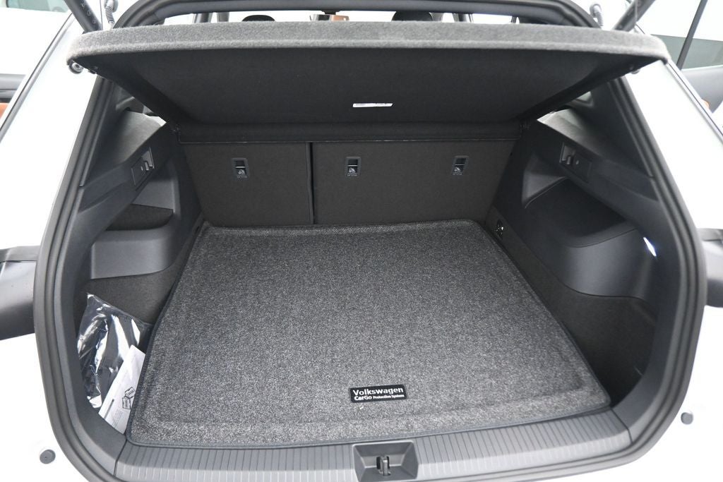 2026 Volkswagen Tiguan 2.0T SEL R-Line Turbo