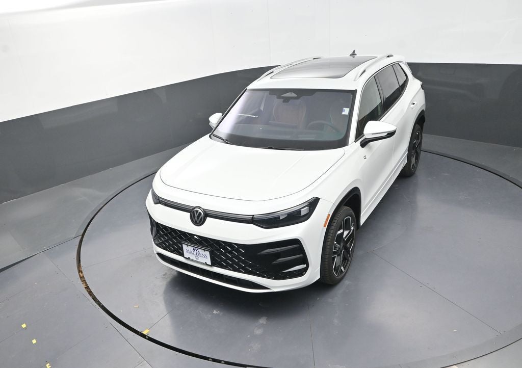 2026 Volkswagen Tiguan 2.0T SEL R-Line Turbo