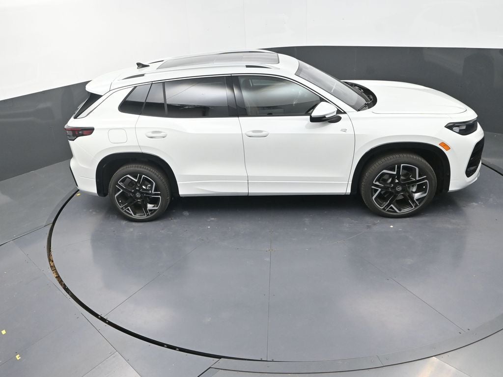 2026 Volkswagen Tiguan 2.0T SEL R-Line Turbo