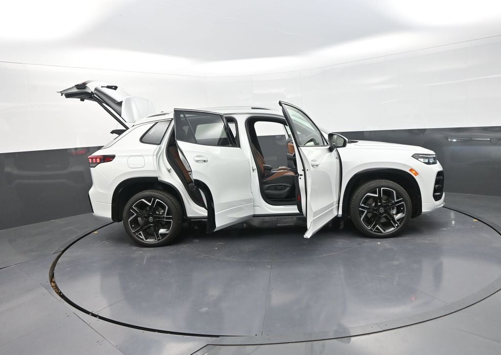 2026 Volkswagen Tiguan 2.0T SEL R-Line Turbo