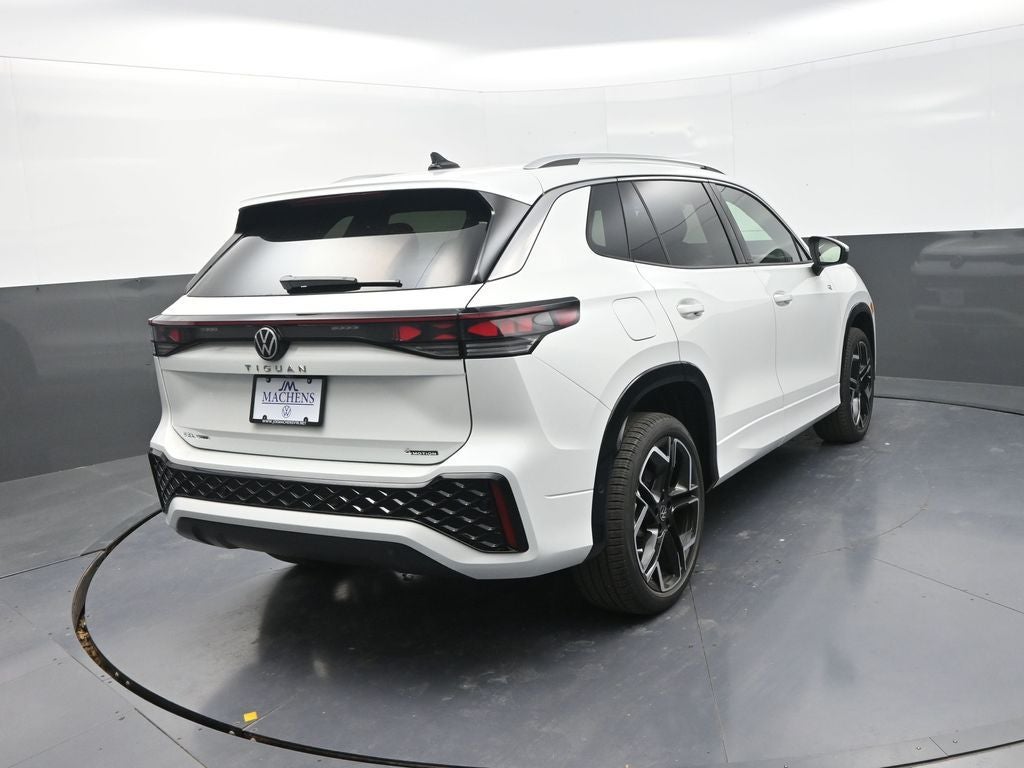 2026 Volkswagen Tiguan 2.0T SEL R-Line Turbo