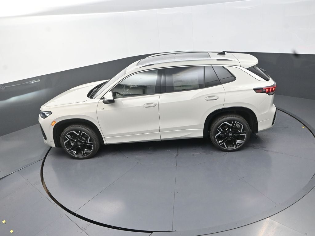 2026 Volkswagen Tiguan 2.0T SEL R-Line Turbo