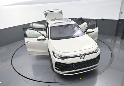 2026 Volkswagen Tiguan 2.0T SEL R-Line Turbo