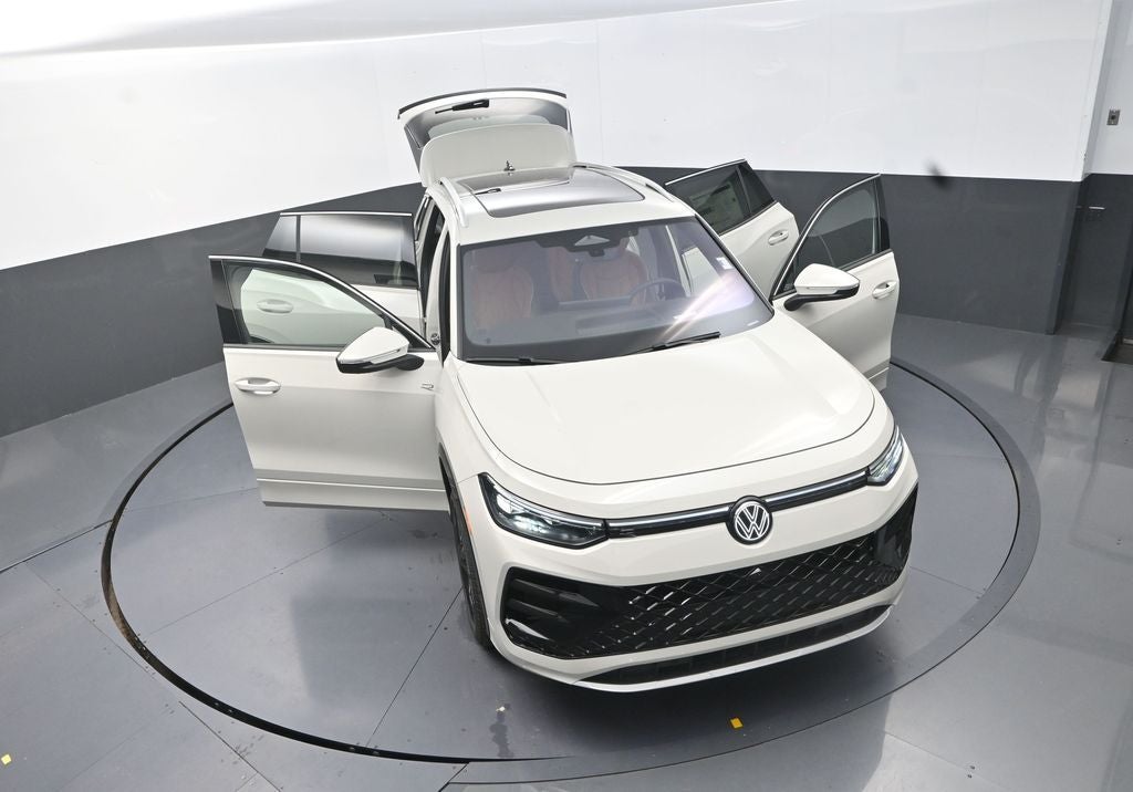 2026 Volkswagen Tiguan 2.0T SEL R-Line Turbo