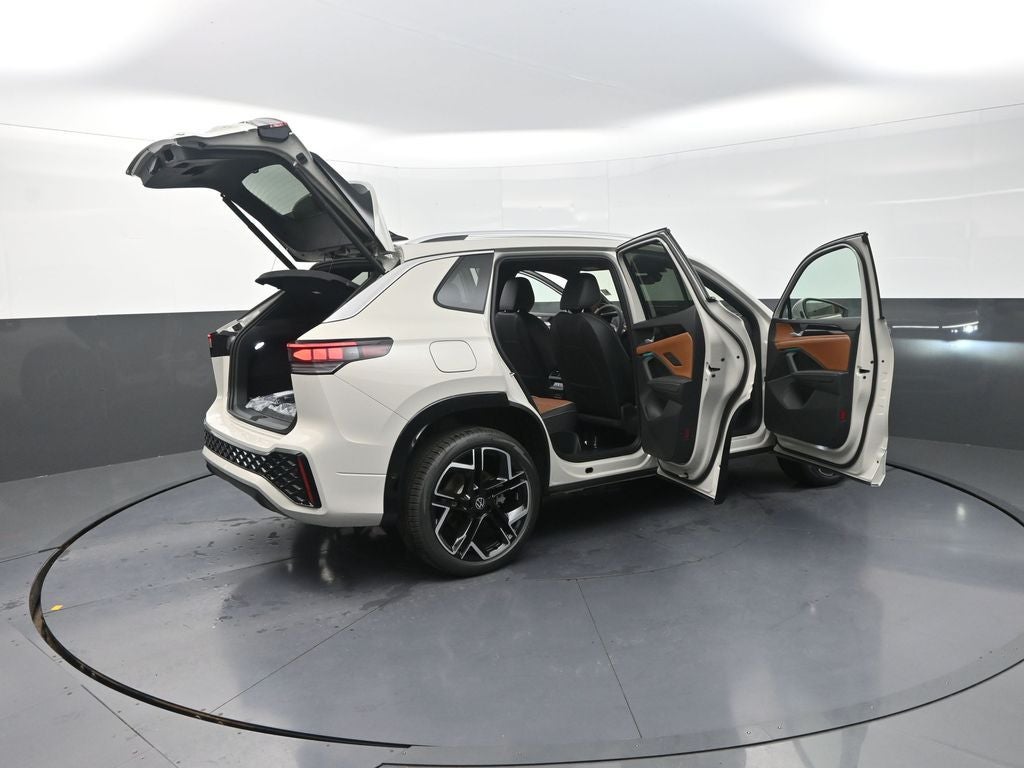 2026 Volkswagen Tiguan 2.0T SEL R-Line Turbo