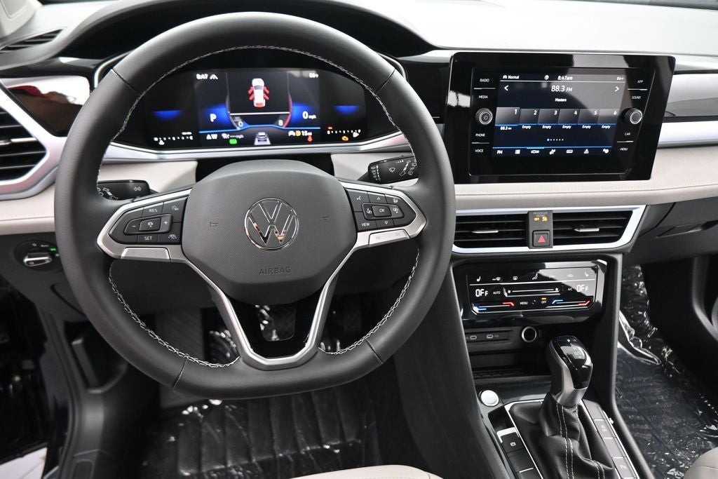 2026 Volkswagen Taos 1.5T SE
