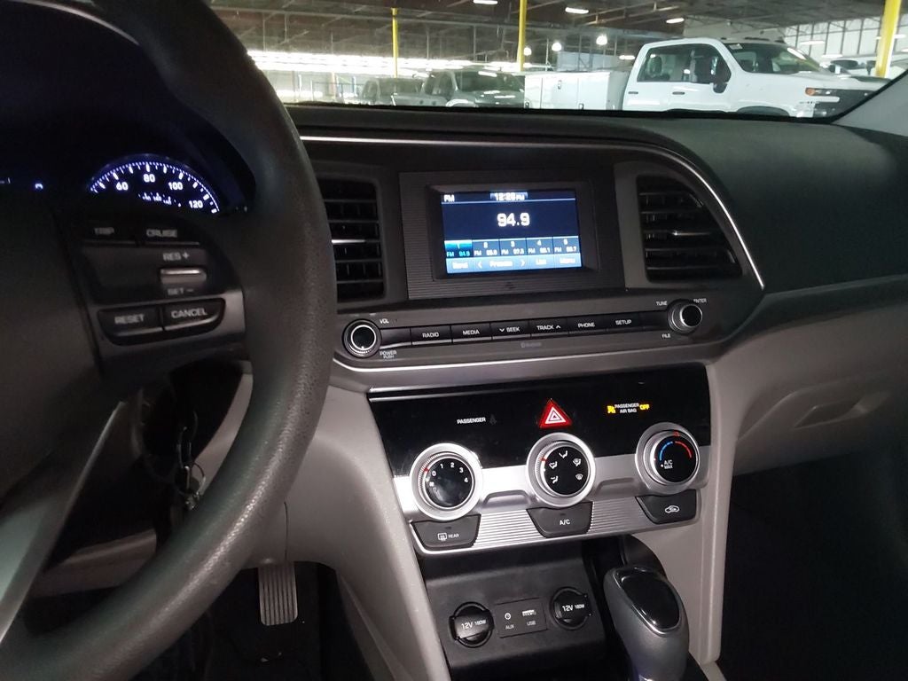 2019 Hyundai Elantra SE