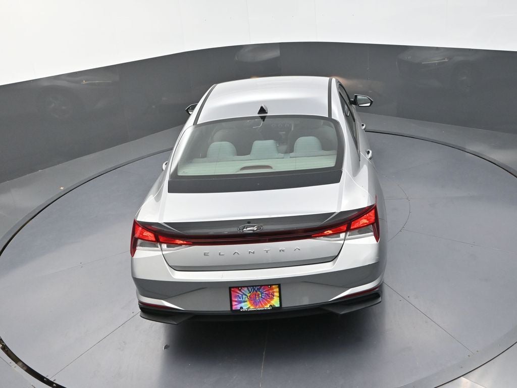 2021 Hyundai Elantra SE